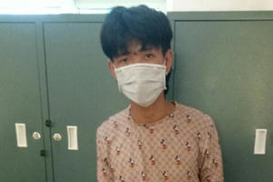 "Thông chốt" kiểm dịch, nam thanh niên lái xe máy đâm thẳng vào Trung úy Công an