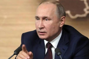 Vì sao Tổng thống Putin không mang hàm tướng?