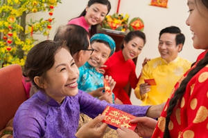 Đau đầu chuyện lì xì ngày Tết