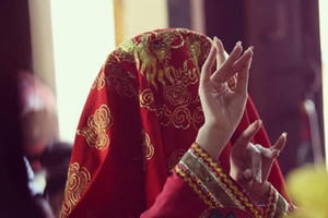 Phú Thọ: 20 người tụ tập hầu đồng bất chấp quy định phòng, chống dịch Phú Thọ: 20 người tụ tập hầu đồng bất chấp quy định phòng, chống dịch