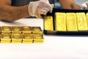 Giá vàng thế giới đi lên trong phiên giao dịch cuối cùng của tháng Một