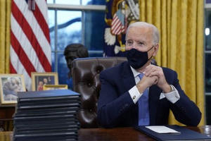 Ông Biden hé lộ về bức thư "tử tế" ông Trump để lại