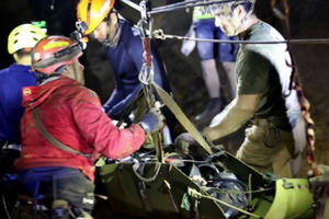 Giải cứu đội bóng nhí Thái Lan và những bài học