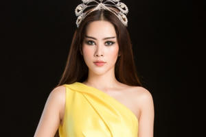 "Miss Thất tình 2018" Nam Em tung ca khúc ballad đẫm nước mắt "Anh có đang lắng nghe em"