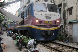 “Bên bờ vực” - Ngành đường sắt làm gì để tự cứu mình?