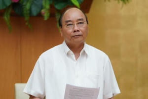 Thủ tướng yêu cầu công khai việc mở rộng cách ly, mở đường bay