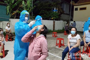 Ca mắc COVID-19 cộng đồng ở các tỉnh miền Trung tăng cao