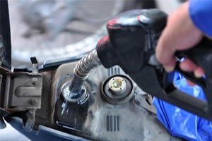 Dùng xăng, dầu lãng phí bị phạt tới 2 triệu đồng