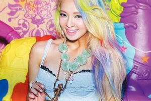 6 sao Kpop khiến fan mê mẩn với mái tóc màu cầu vồng