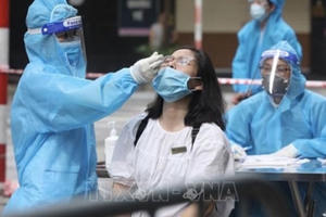 24h qua, Hà Nội có thêm 2.805 ca mắc COVID-19 mới