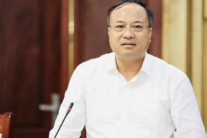 Nghệ An: Yêu cầu chuyển vị trí công tác 2 trưởng phòng cấp sở, ngành có dư luận gây phiền hà