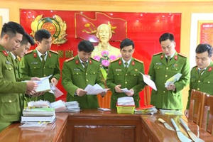 Lật tẩy thủ đoạn tinh vi của ổ nhóm tín dụng đen cho vay lãi suất gần 200%