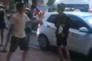 Truy bắt 2 thanh niên đánh 1 người tử vong khi xin số điện thoại của thiếu nữ bán tạp hóa