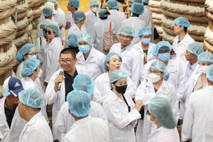 12 tháng ròng, hơn 26.000 tấn cá, hàng triệu chai nước mắm Chin-su, Nam Ngư mỗi năm 12 tháng ròng, hơn 26.000 tấn cá, hàng triệu chai nước mắm Chin-su, Nam Ngư mỗi năm