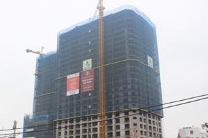 Dự án “khủng” bên hồ Tây của Tân Hoàng Minh chính thức cất nóc