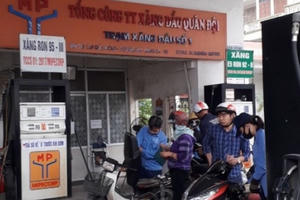 Thị trường xăng dầu nhốn nháo sau… điều hành giá