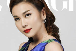 Thanh Hằng xuất hiện trong BST của nhà thiết kế Anh tại Fashion Yoyage