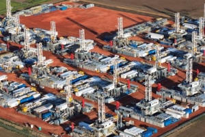 Giá dầu thô giảm xuống thấp nhất trong 11 năm