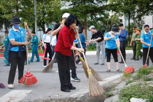 Hà Nội phát động tổng vệ sinh môi trường để Thủ đô "sáng - xanh - sạch - đẹp"