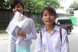 Thi THPT Quốc gia 2016: Nhiều thí sinh kết thúc sớm bài thi vì chỉ xét tốt nghiệp