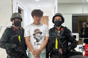 Bắt giữ 3 người Hàn Quốc có lệnh truy nã của Interpol Bắt giữ 3 người Hàn Quốc có lệnh truy nã của Interpol