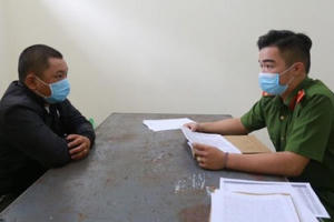 Đang đi thu nợ lãi của lao động nghèo, đối tượng bị bắt giữ