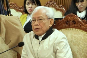 Đối thoại gay gắt về sách Công nghệ giáo dục: Bộ GD&ĐT đề xuất sửa, GS Hồ Ngọc Đại nói không Đối thoại gay gắt về sách Công nghệ giáo dục: Bộ GD&ĐT đề xuất sửa, GS Hồ Ngọc Đại nói không