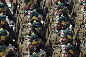 Quân đội Ấn Độ yêu cầu binh lính xóa 89 ứng dụng bao gồm cả Facebook và Tinder