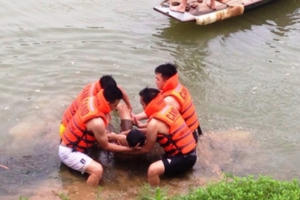 Thanh Hóa: Nam sinh lớp 9 đuối nước trên sông Bưởi