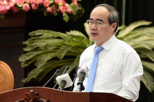 TPHCM thu ngân sách bằng... 45 tỉnh