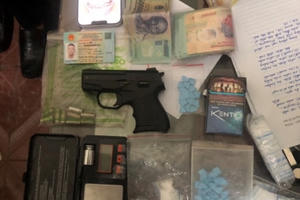 Lạng Sơn: Bắt đối tượng ma túy có "hàng nóng" trong nhà