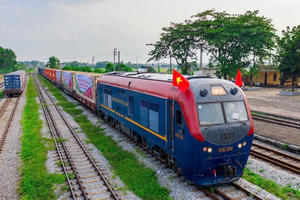 Thủ tướng chỉ đạo đẩy nhanh tiến độ dự án đường sắt Lào Cai - Hà Nội - Hải Phòng