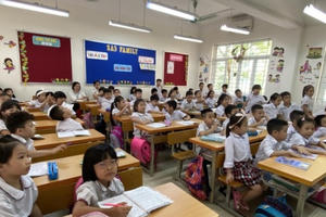 Hà Nội: Ghép lớp trên, 'làm đẹp' sĩ số lớp dưới