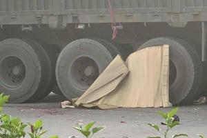 Hải Phòng: Bố bị thương, hai con tử vong sau va chạm xe đầu kéo