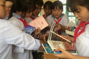 Những đứa trẻ nông thôn mong “lớn lên” từ sách