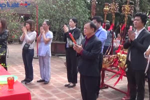 Thủ nhang đền Trần chia sẻ về ý nghĩa thực sự của lá Ấn