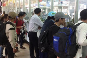 Bến xe Miền Đông: ‘Cháy’ vé xe đi nghỉ lễ 2/9