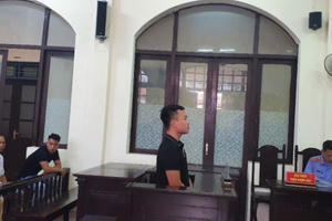 Trả hồ sơ điều tra lại vì có dấu hiệu bỏ lọt tội phạm trong vụ cố ý gây thương tích ở KCN Thạch Thất - Quốc Oai!