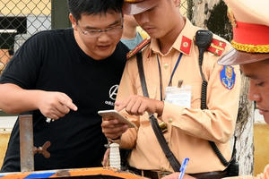 Bản tin Audio Pháp luật ngày 16/8: Được dùng bản sao giấy đăng ký xe khi tham gia giao thông