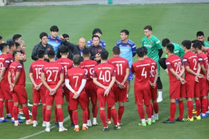 Đề nghị cho cầu thủ đội tuyển Việt Nam tiêm vaccine Covid-19