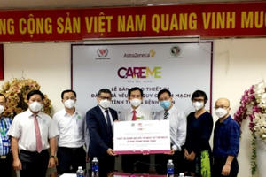 Tập đoàn AstraZeneca trao tặng máy đánh giá sớm nguy cơ Tim mạch - Thận đầu tiên cho bệnh viện Lê Văn Thịnh