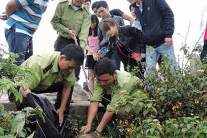 Đà Nẵng: Hai kẻ lạ mặt đến nhà riêng uy hiếp gia đình kiểm lâm viên