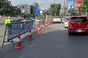 Khẩn trương hoàn trả phần đường để giảm ách tắc giao thông tại dự án xây dựng ga ngầm