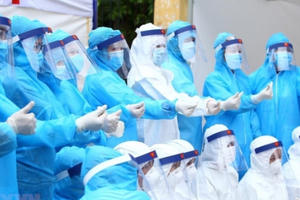 Thêm chính sách đãi ngộ đối với nhân viên y tế Thêm chính sách đãi ngộ đối với nhân viên y tế