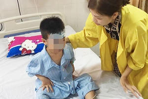 Nghệ An: Bé trai 5 tuổi trượt chân rơi xuống giếng sâu 8m Nghệ An: Bé trai 5 tuổi trượt chân rơi xuống giếng sâu 8m