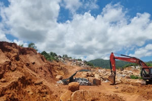 Phú Yên: Truy quét nhiều điểm khai thác đất, đá trái phép tại thị xã Đông Hòa