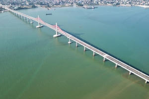 Cầu gần 1.000 tỷ nối Nghệ An - Hà Tĩnh cho phép một số xe lưu thông dịp Tết