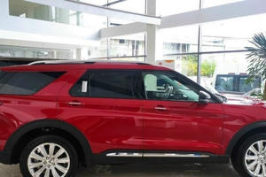 Ba mẫu xe hot vẫn bán "bia kèm lạc", dân tình bức xúc Ba mẫu xe hot vẫn bán "bia kèm lạc", dân tình bức xúc