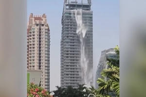 Video khoảnh khắc tòa cao ốc đổ sập trong trận động đất cực mạnh tại Myanmar