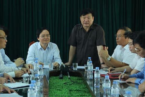 Công an điều tra vụ lột đồ, đánh hội đồng nữ sinh ở Hưng Yên